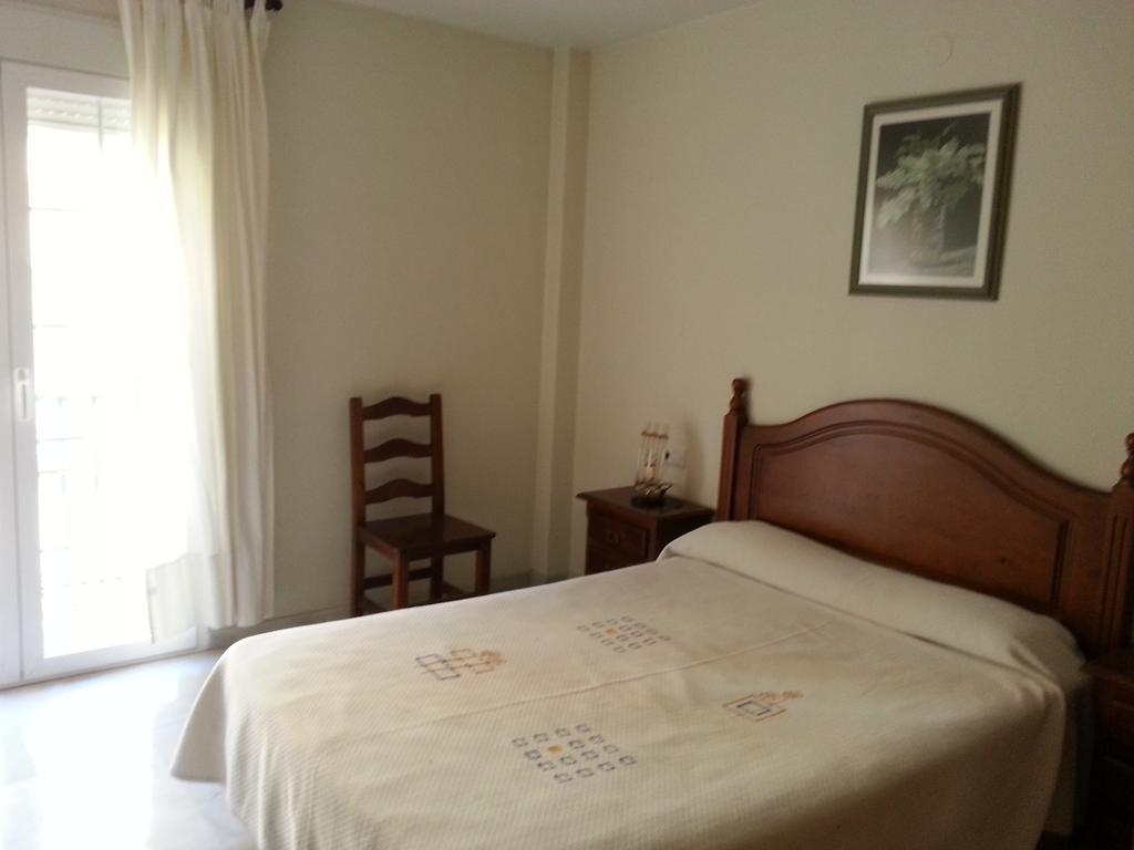 Hotel La Morena Fuengirola Room photo